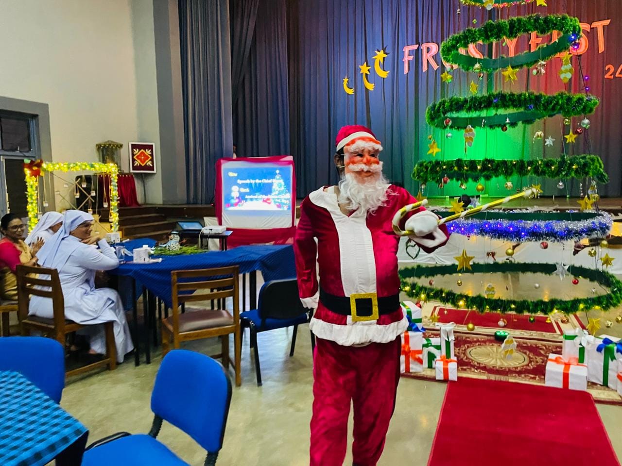 Read more about the article 🎄✨ Frosty Fest 24: A Joyful Christmas Celebration at Ruwanpura National College of Education 🎉